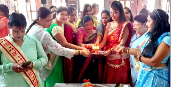 वार्ष्णेय मंदिर में मनाई गई राधाअष्टमी 